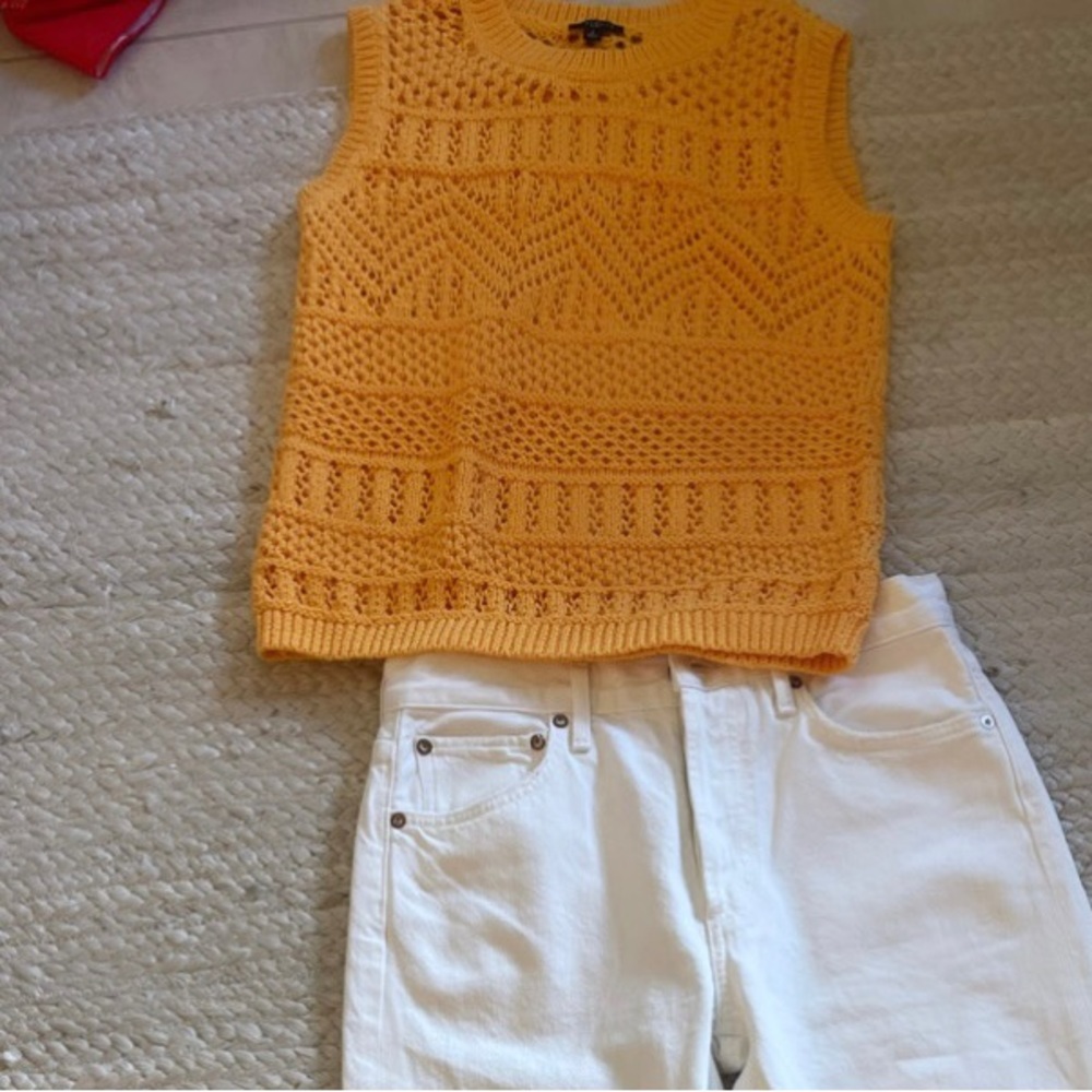 Talbots mustard crotchet top